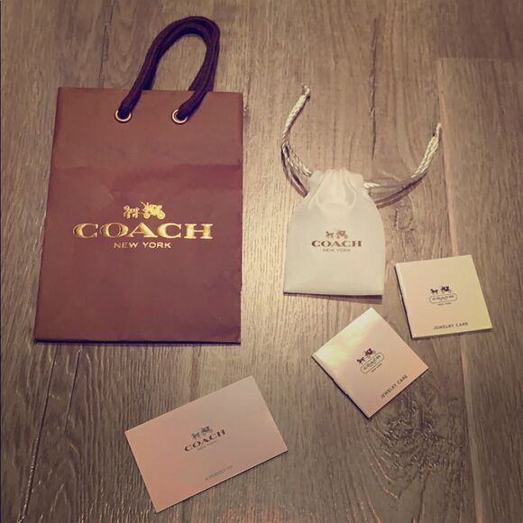 Coach small shopping bag / dust bag / 3 passports - Picture 1 of 8
